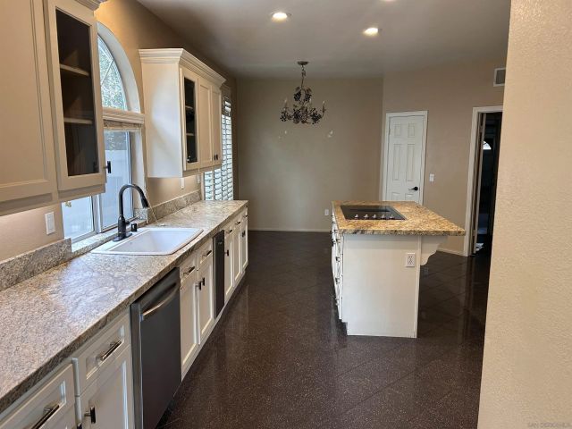 5146 Caminito Vista Lujo, San Diego, CA 92130