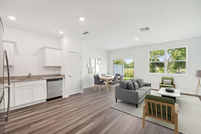 158 Cotton Leaf Boulevard, Summerville, SC 29486