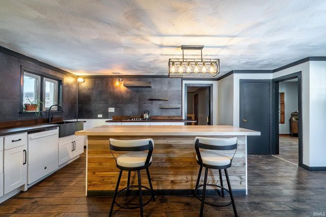 15128 Wesley Chapel Road, Churubusco, IN 46723