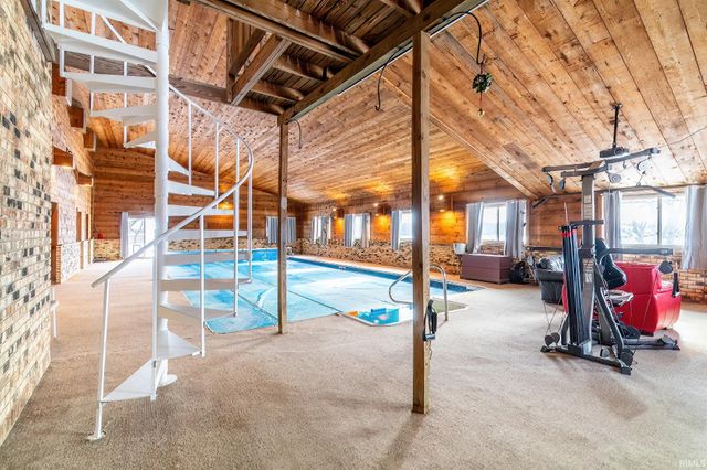 15128 Wesley Chapel Road, Churubusco, IN 46723