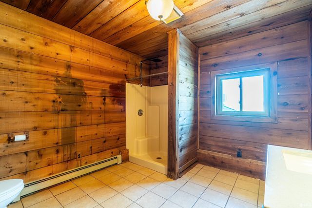 15128 Wesley Chapel Road, Churubusco, IN 46723