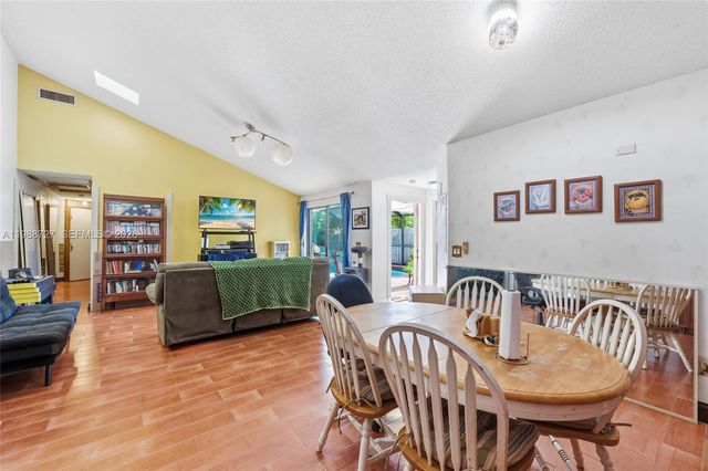 5644 Eagle Lake Dr, Palm Beach Gardens, FL 33418