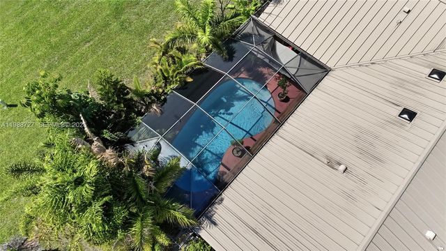 5644 Eagle Lake Dr, Palm Beach Gardens, FL 33418