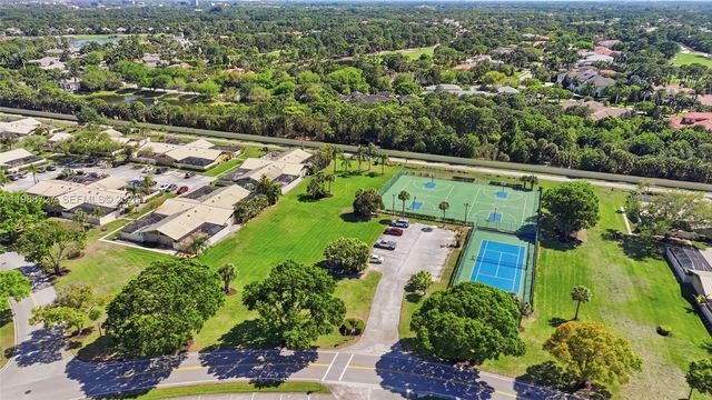 5644 Eagle Lake Dr, Palm Beach Gardens, FL 33418