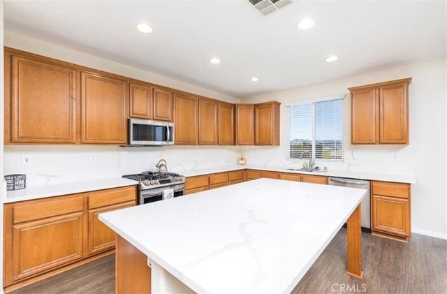 31705 Middlebrook, Menifee, CA 92584