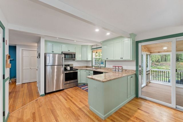 49 Asylum, Mendon, MA 01756