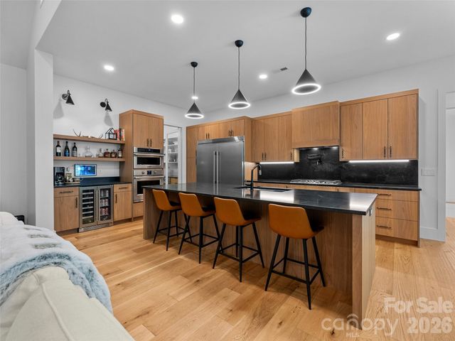 80 Maple Grove Court, Hendersonville, NC 28792