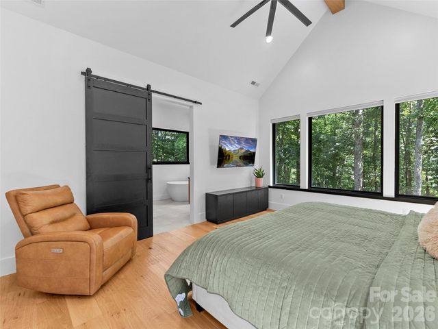 80 Maple Grove Court, Hendersonville, NC 28792