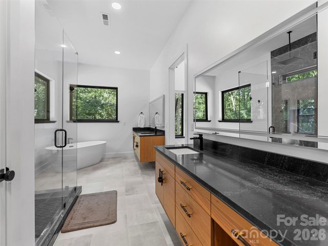 80 Maple Grove Court, Hendersonville, NC 28792