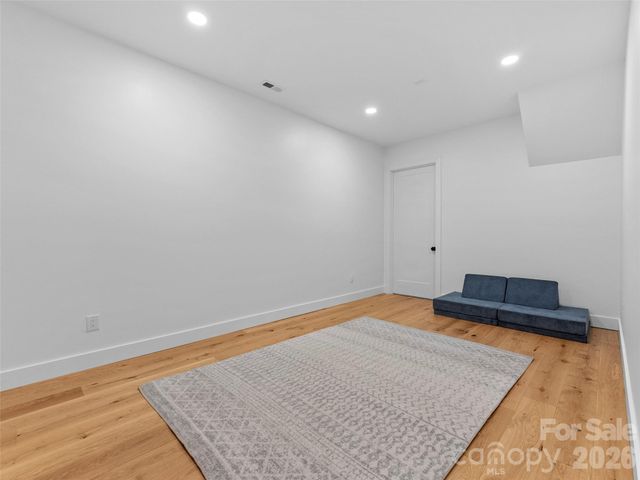 80 Maple Grove Court, Hendersonville, NC 28792