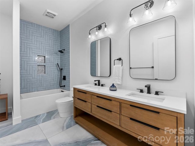 80 Maple Grove Court, Hendersonville, NC 28792