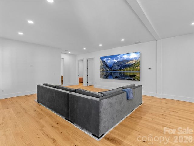 80 Maple Grove Court, Hendersonville, NC 28792