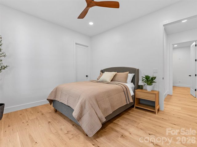 80 Maple Grove Court, Hendersonville, NC 28792