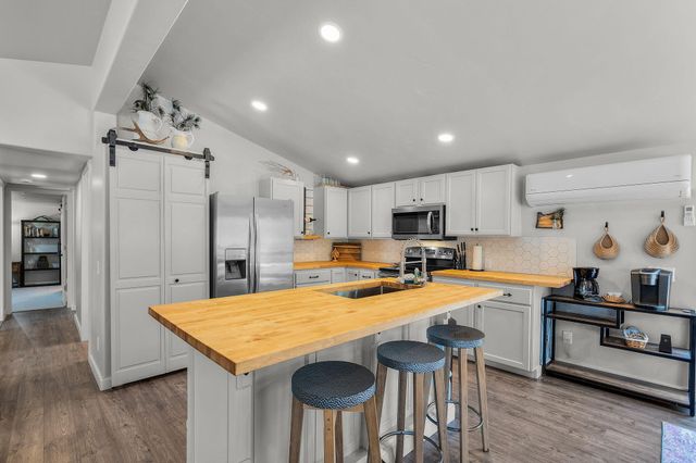102 Hackett Drive, La Pine, OR 97739