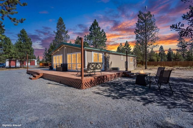 102 Hackett Drive, La Pine, OR 97739