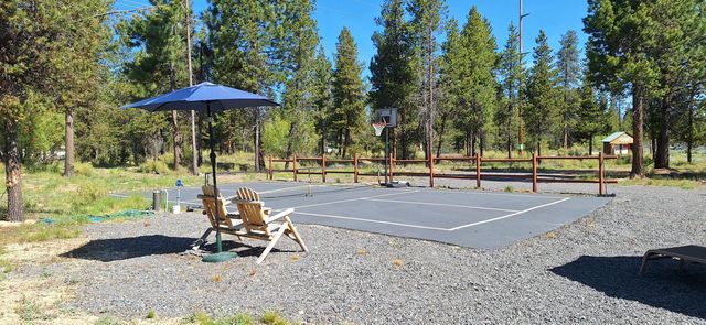 102 Hackett Drive, La Pine, OR 97739