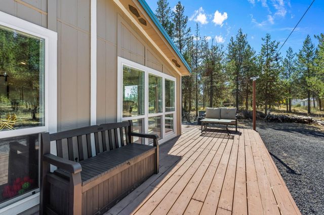102 Hackett Drive, La Pine, OR 97739