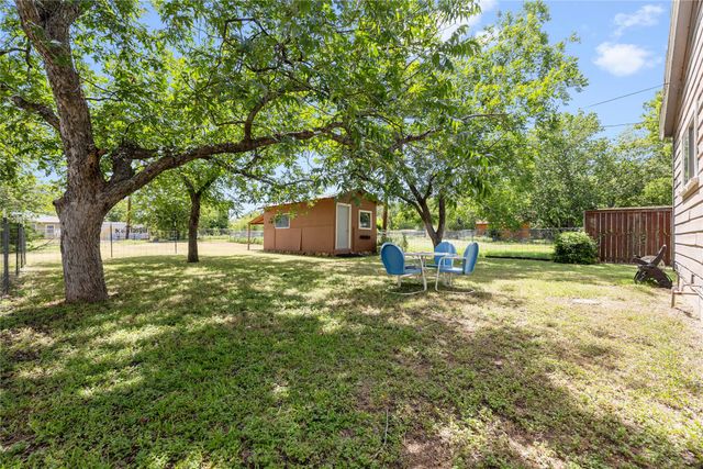 2711 Elizabeth Drive, Brownwood, TX 76801