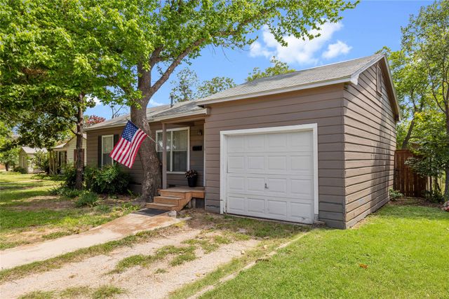 2711 Elizabeth Drive, Brownwood, TX 76801