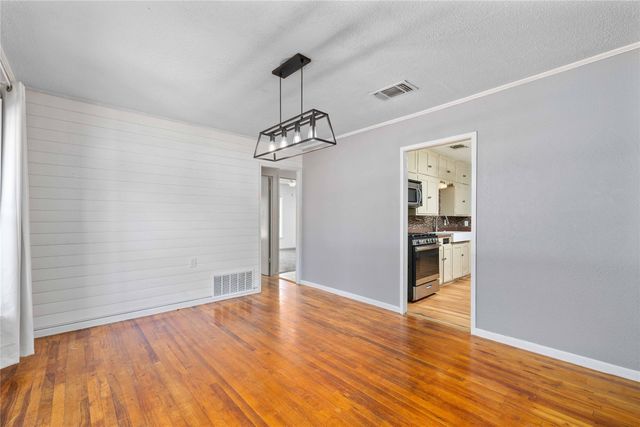 2711 Elizabeth Drive, Brownwood, TX 76801