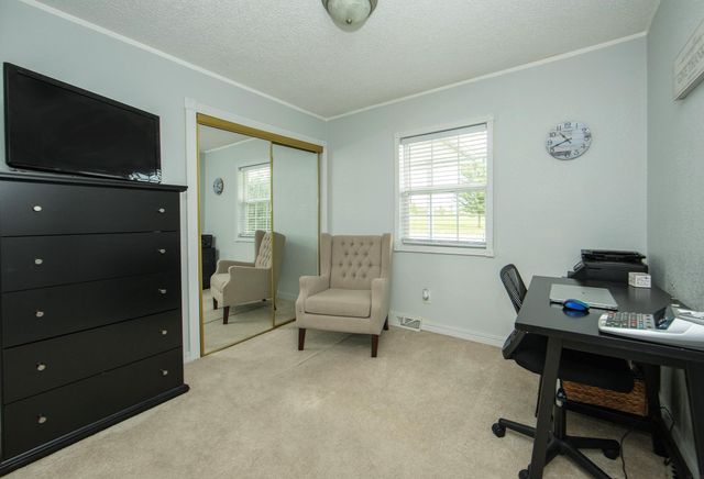2215 Sager, Waterloo, IA 50701