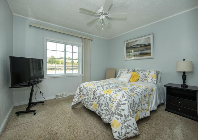 2215 Sager, Waterloo, IA 50701
