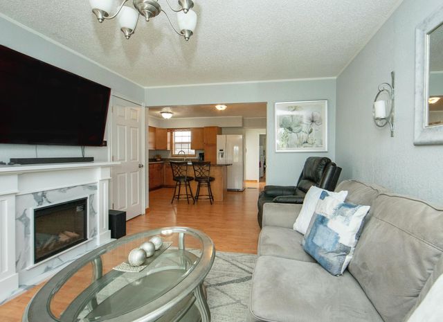 2215 Sager, Waterloo, IA 50701