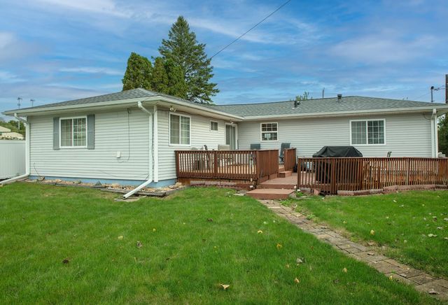 2215 Sager, Waterloo, IA 50701