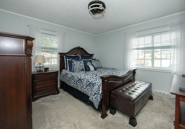 2215 Sager, Waterloo, IA 50701
