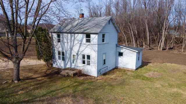 1626 LAKESHORE DRIVE, La Crosse, WI 54603