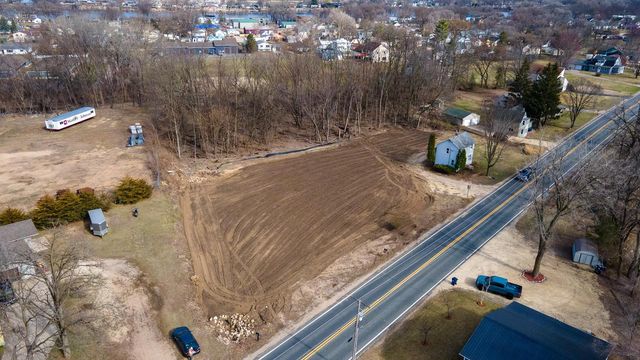 1626 LAKESHORE DRIVE, La Crosse, WI 54603