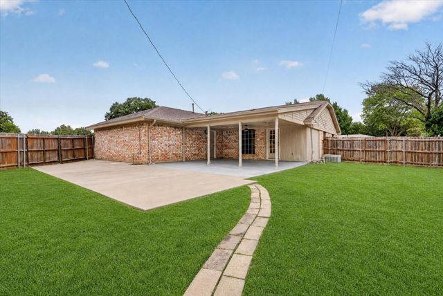 5817 Stone Drive, North Richland Hills, TX 76180