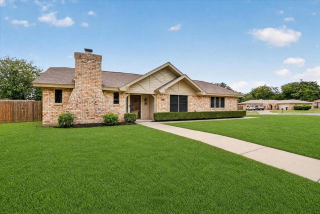 5817 Stone Drive, North Richland Hills, TX 76180
