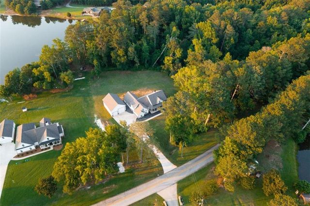 1375 Amber Stapp Studdard Road, Social Circle, GA 30025