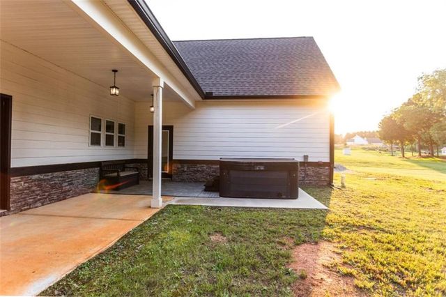 1375 Amber Stapp Studdard Road, Social Circle, GA 30025