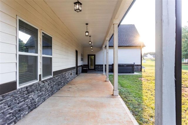 1375 Amber Stapp Studdard Road, Social Circle, GA 30025