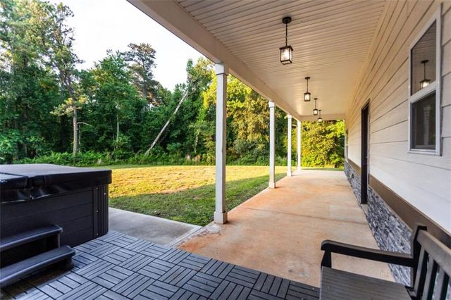 1375 Amber Stapp Studdard Road, Social Circle, GA 30025