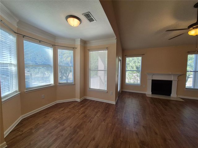 18104 VILLA CREEK DRIVE, Tampa, FL 33647