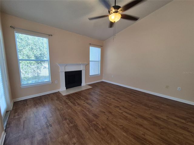 18104 VILLA CREEK DRIVE, Tampa, FL 33647