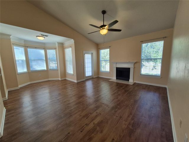 18104 VILLA CREEK DRIVE, Tampa, FL 33647