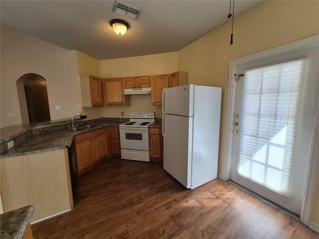 18104 VILLA CREEK DRIVE, Tampa, FL 33647