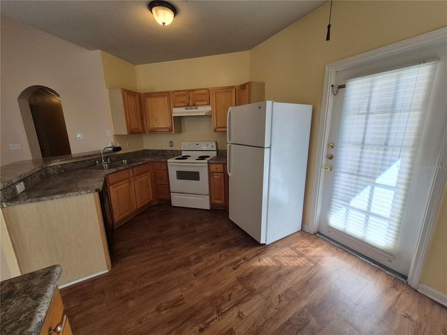 18104 VILLA CREEK DRIVE, Tampa, FL 33647