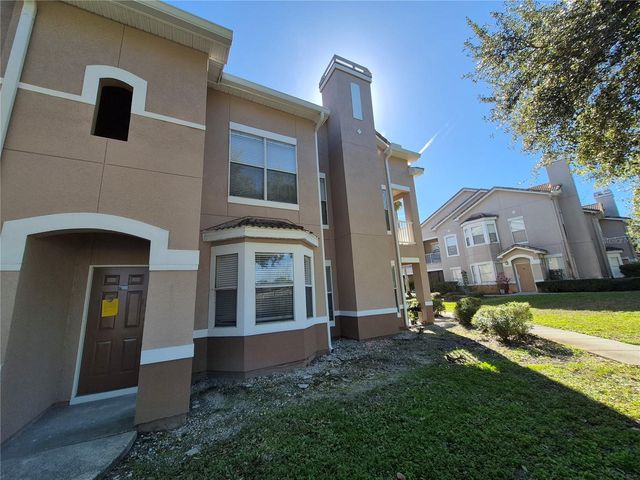 18104 VILLA CREEK DRIVE, Tampa, FL 33647