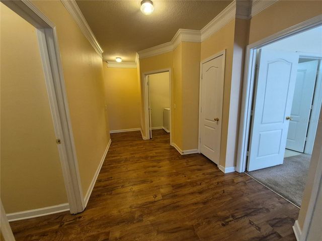 18104 VILLA CREEK DRIVE, Tampa, FL 33647