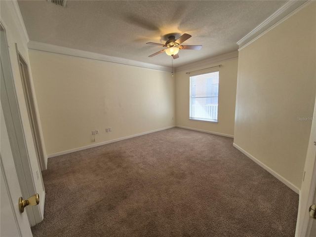 18104 VILLA CREEK DRIVE, Tampa, FL 33647