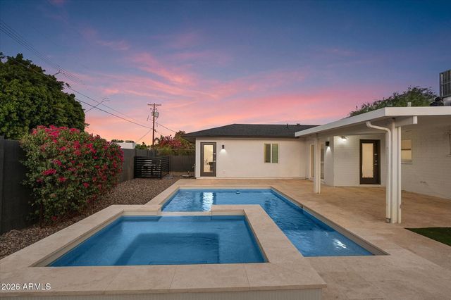 8212 E WILSHIRE Drive, Scottsdale, AZ 85257