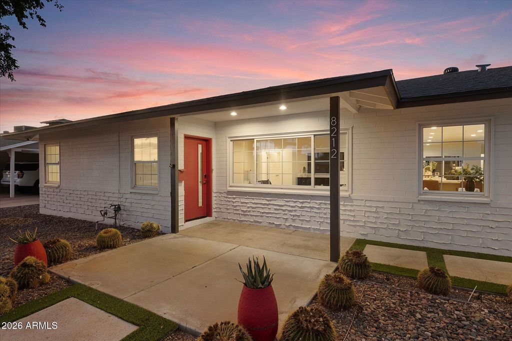 8212 E WILSHIRE Drive, Scottsdale, AZ 85257 — photo 2