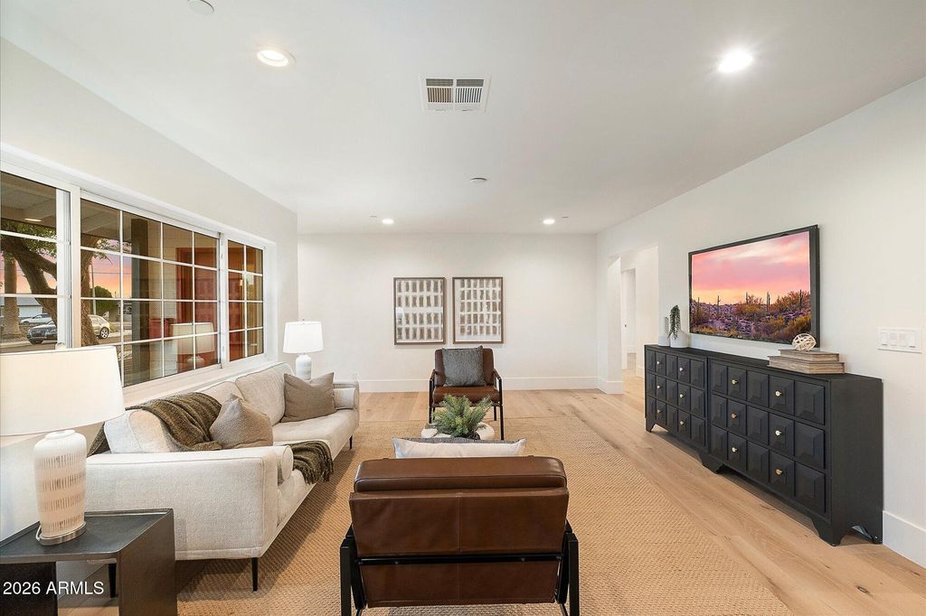 8212 E WILSHIRE Drive, Scottsdale, AZ 85257 — photo 3