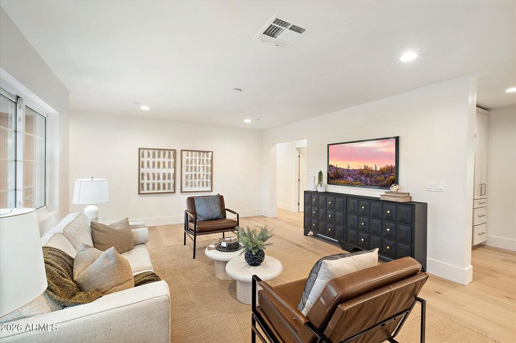 8212 E WILSHIRE Drive, Scottsdale, AZ 85257 — photo 5