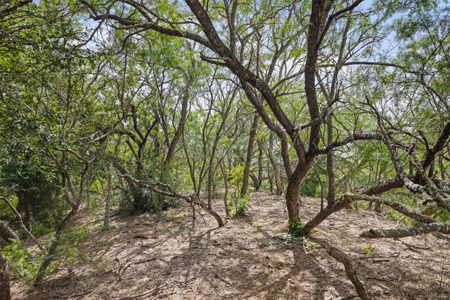 3315 Dry Creek RD, Lockhart, TX 78644